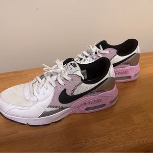 NIKE Air Max Sneakers